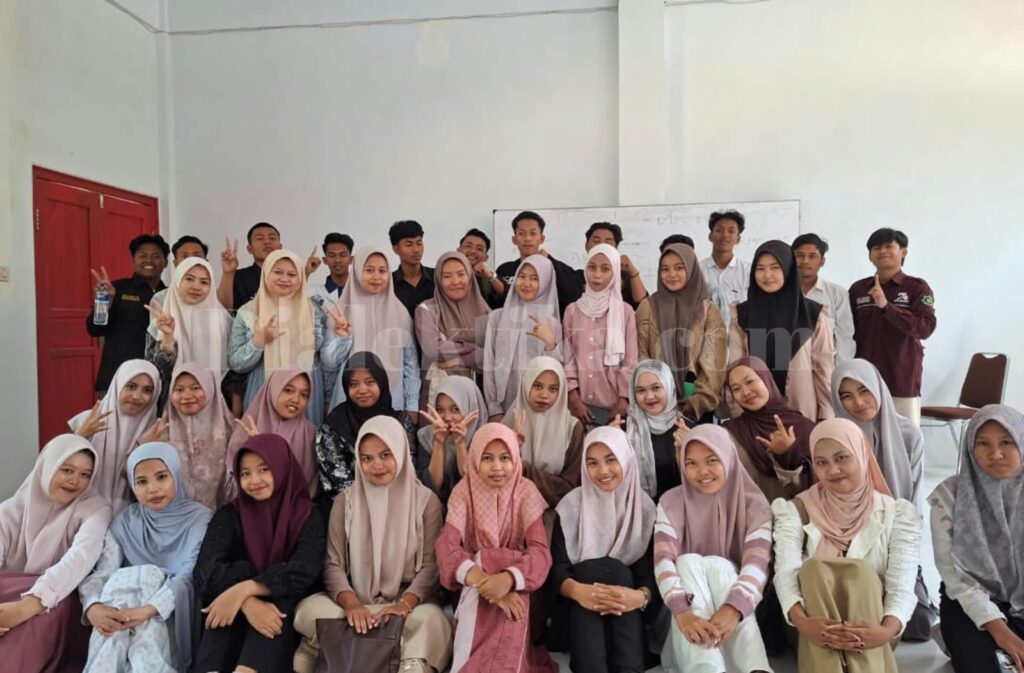 HIMAPRODI MBS Siapkan “MBS Team, Satu Langkah Satu Cerita” di Pantai Lombang